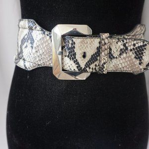 Lovely wide snake skin belt